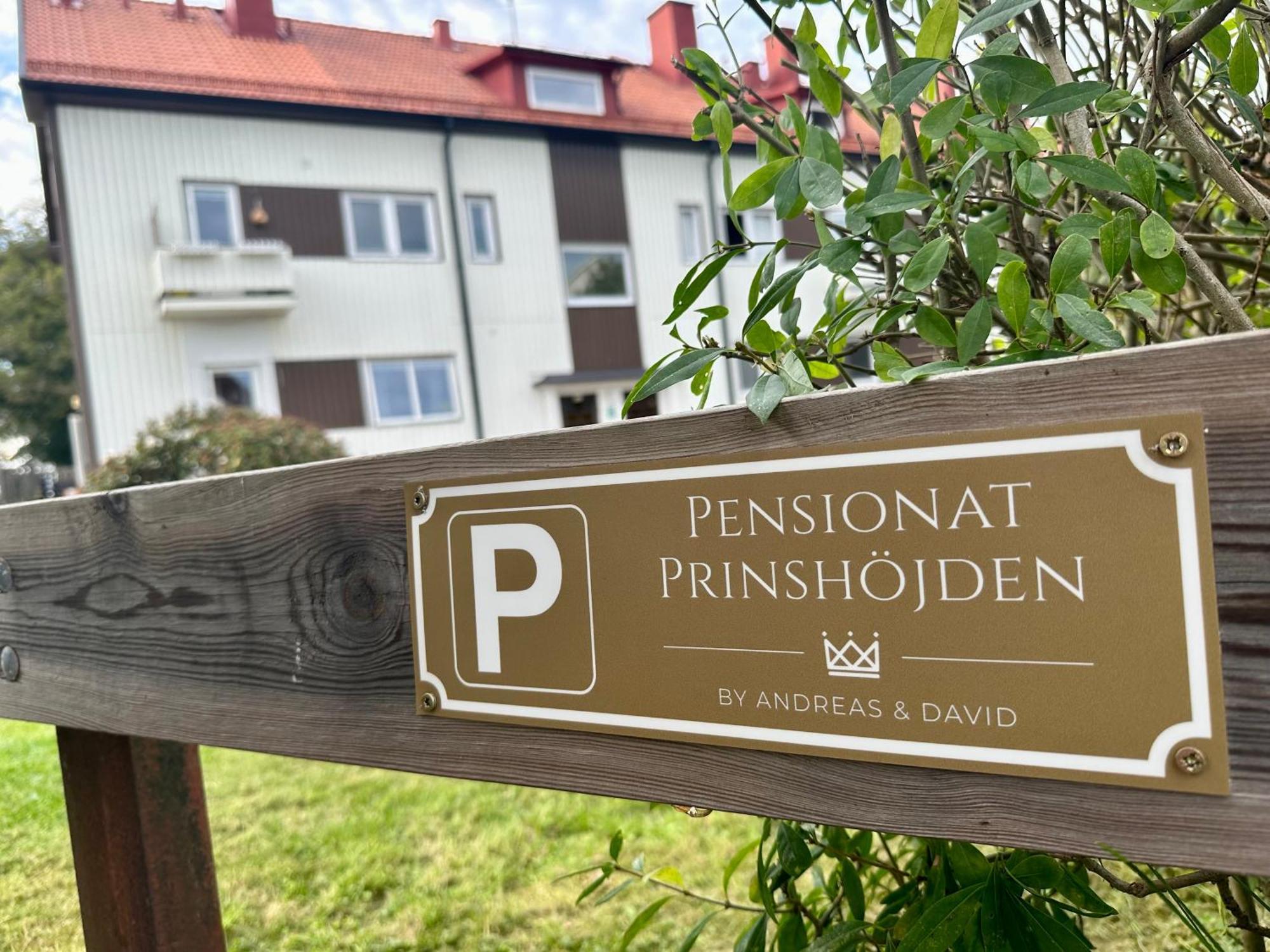 Pensionat Prinshoejden - Home Katrineholm Ngoại thất bức ảnh